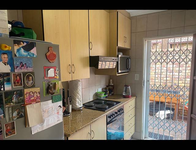 2 BEDROOM TOWNHOUSE RENTED IN MONUMENT PARK